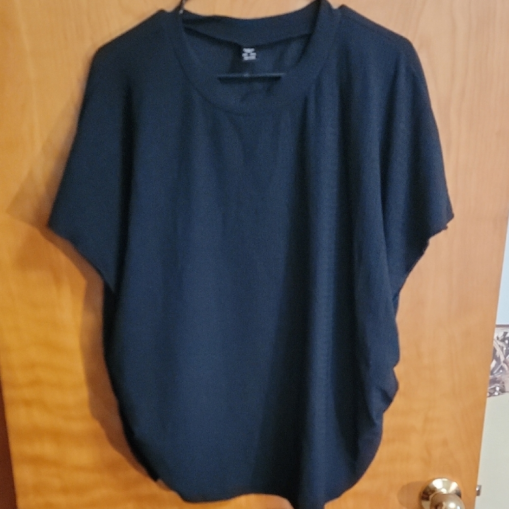 SHEIN Curve Black Textured Top
